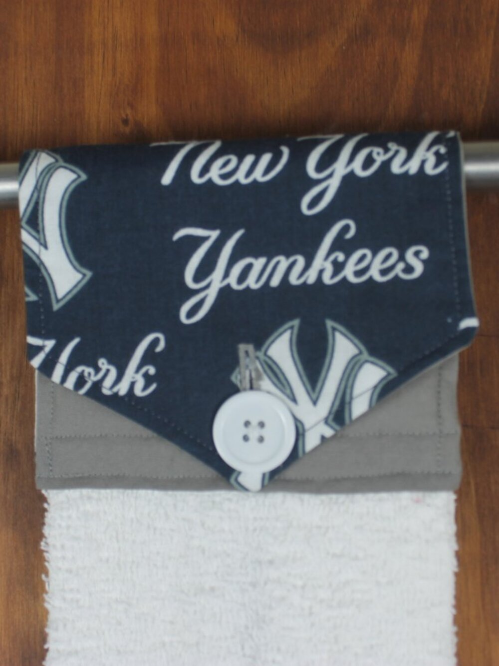 NEW YORK YANKEES PRINT BLUE & WHITE HANDMADE HANGING KITCHEN WHITE TERRY TOWEL